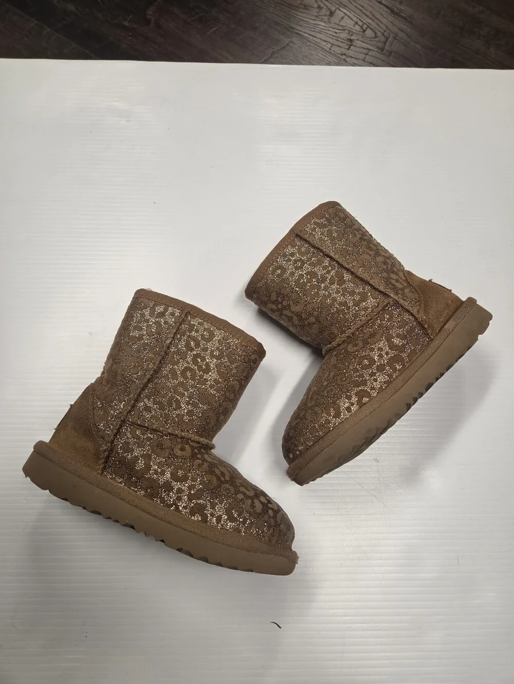 UGG 10 Toddler Classic II Glitter Leopard Chestnut Boot Shearling